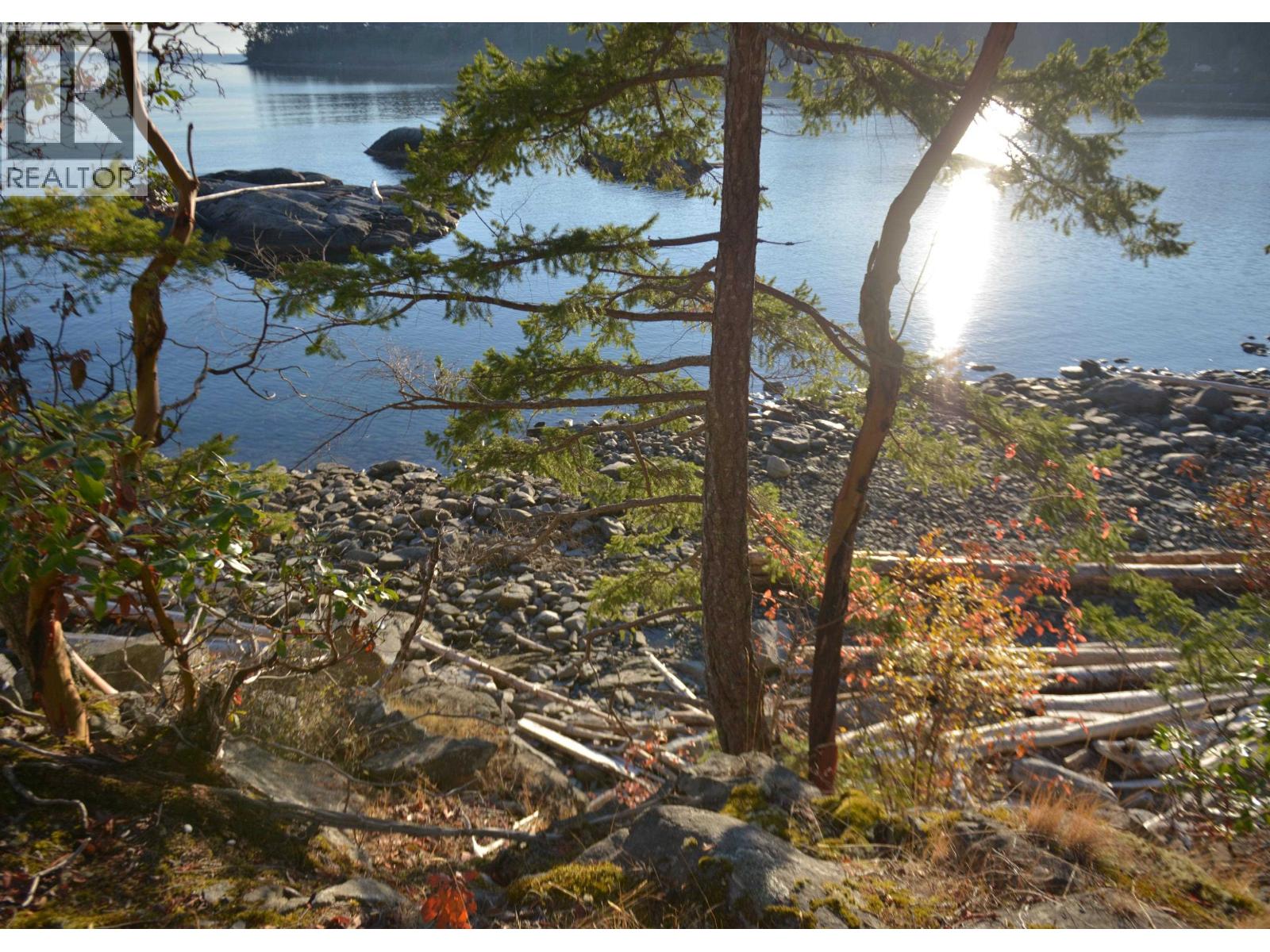 7643 COVE BEACH ROAD, Halfmoon Bay