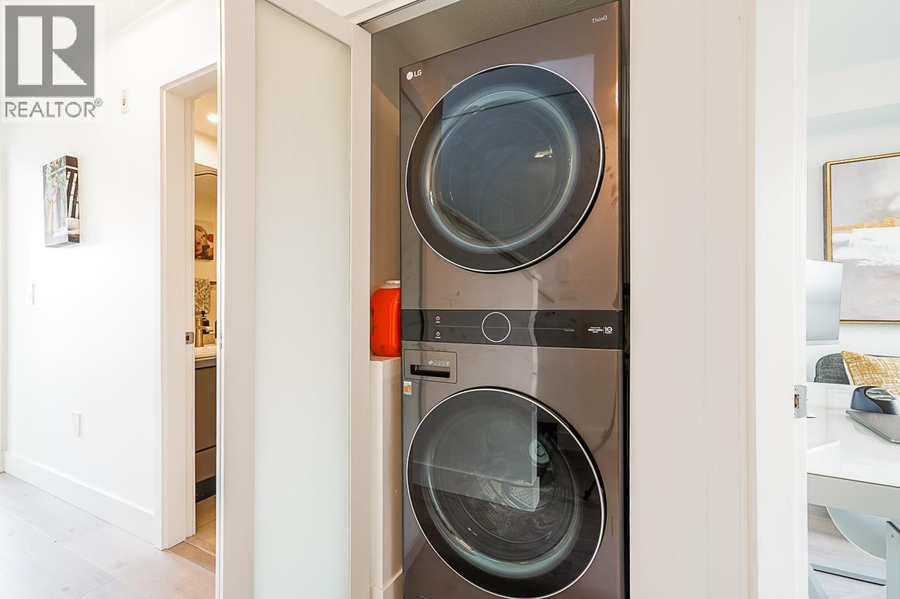 76 728 W 14TH STREET, North Vancouver