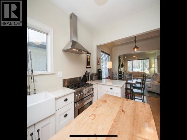 Main Floor 4838 DUNBAR STREET, Vancouver