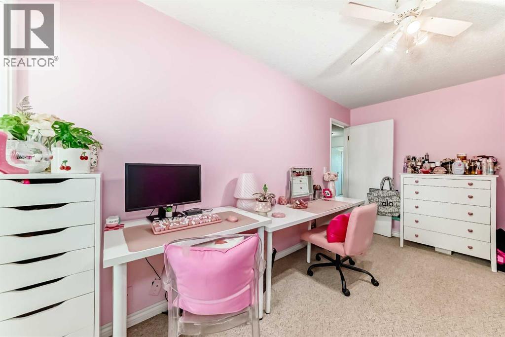 Single Family House for Sale in    Street NE Huntington Hills Calgary 