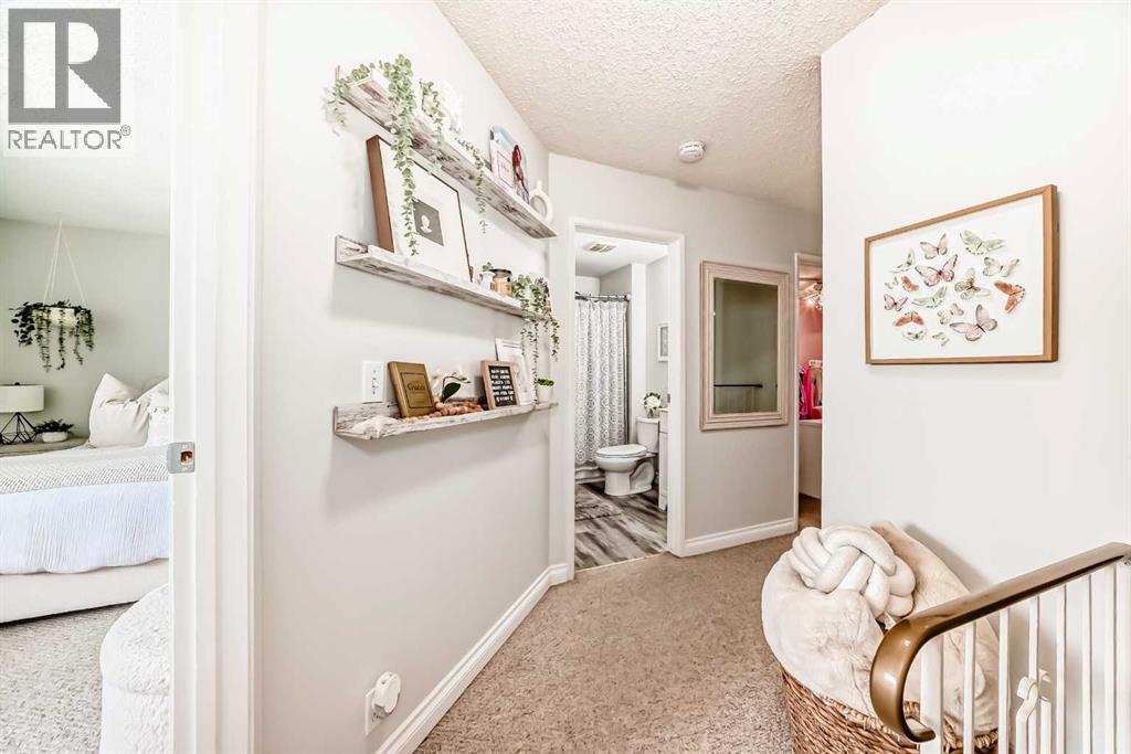 Single Family House for Sale in    Street NE Huntington Hills Calgary 