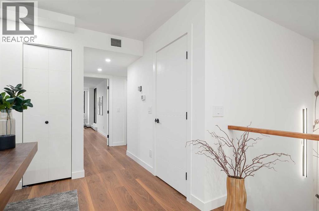 Single Family House Multi-level for Sale in    Avenue SW Mission Calgary 