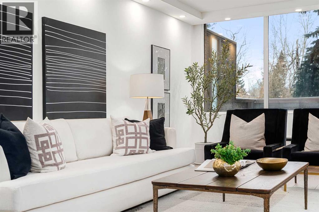 Single Family House Multi-level for Sale in    Avenue SW Mission Calgary 