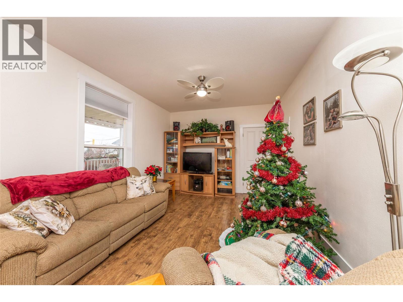 867 COLUMBIA STREET - 19