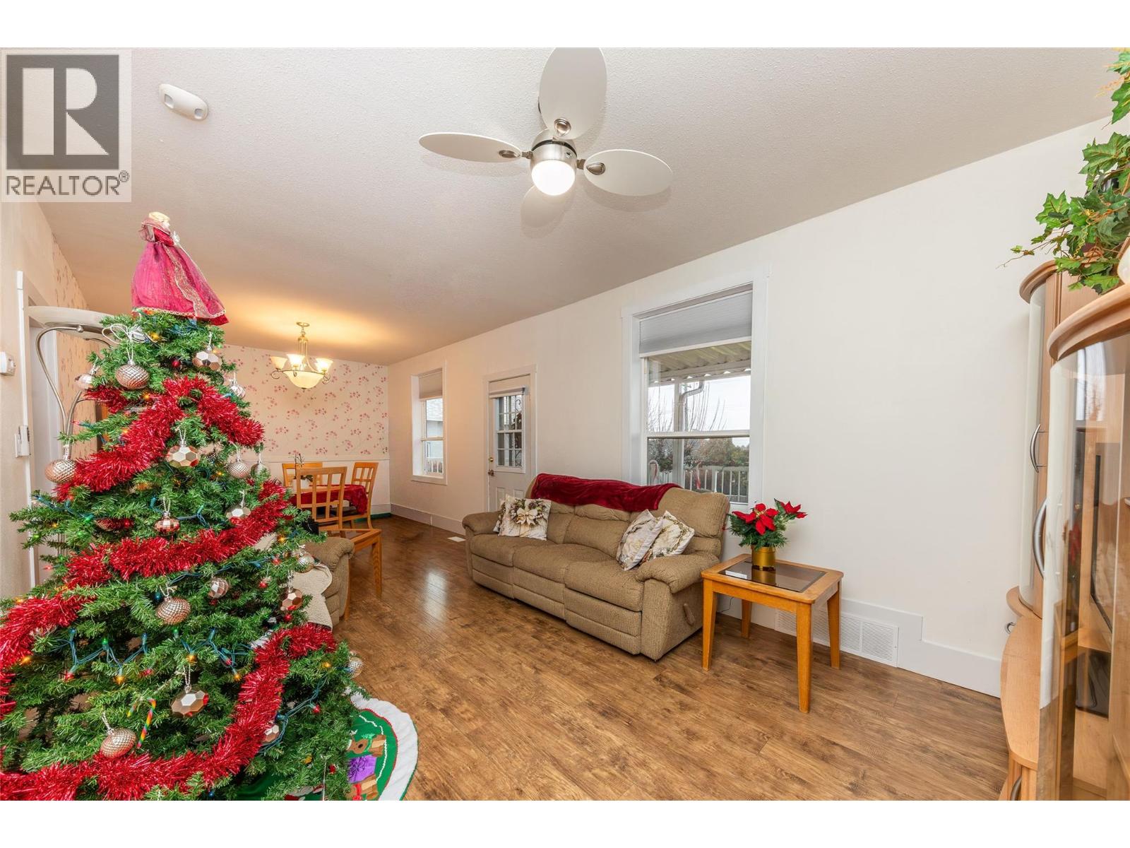 867 COLUMBIA STREET - 20