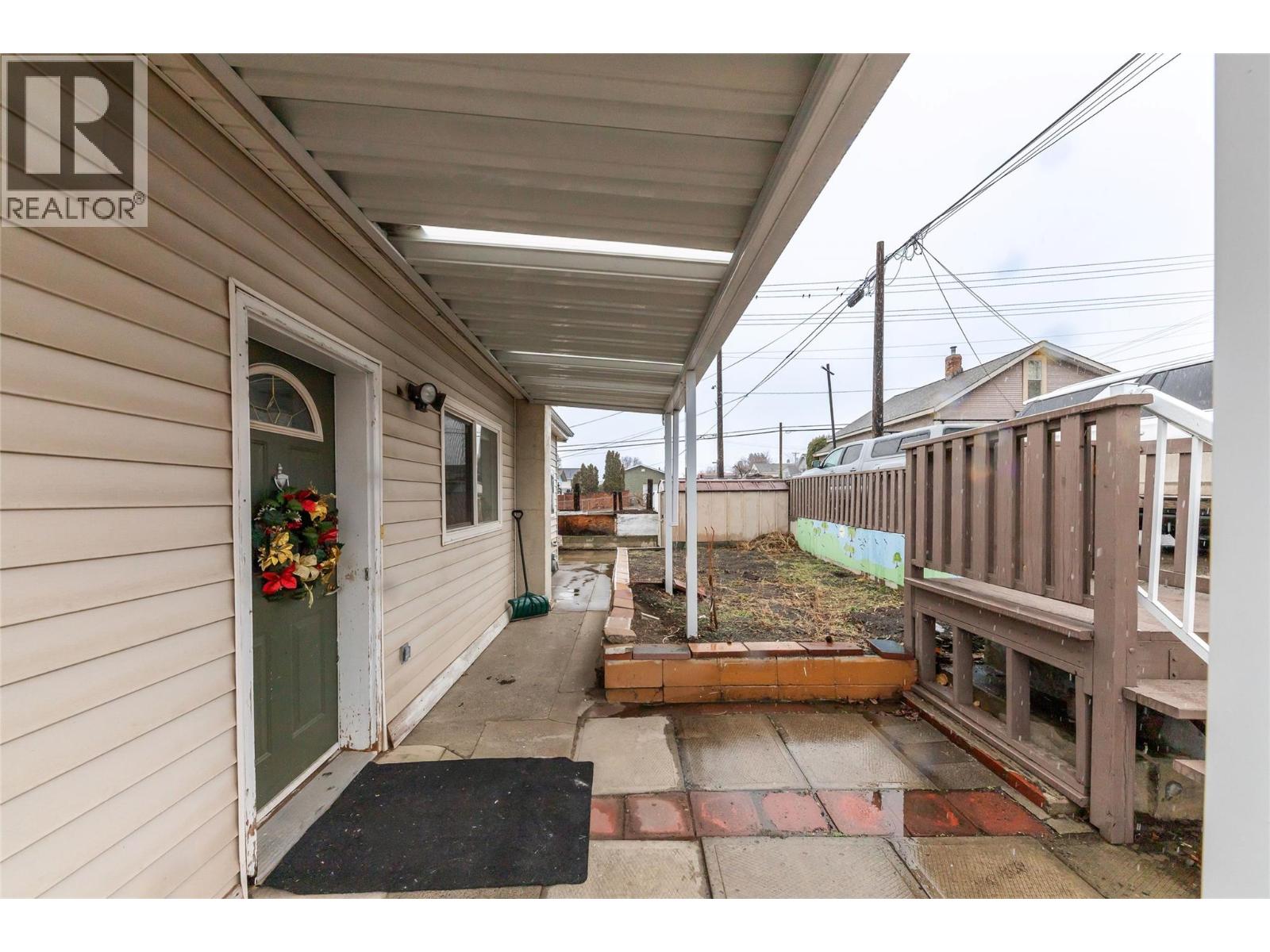 867 COLUMBIA STREET - 9