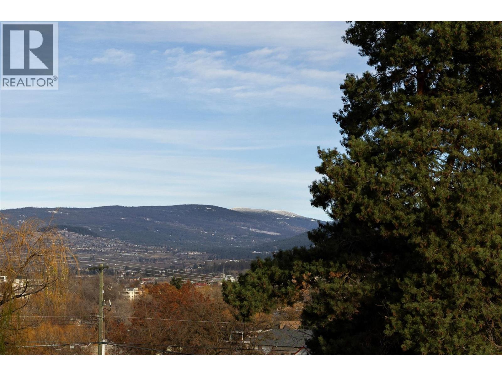 2200 40 Street Unit# 1, Vernon