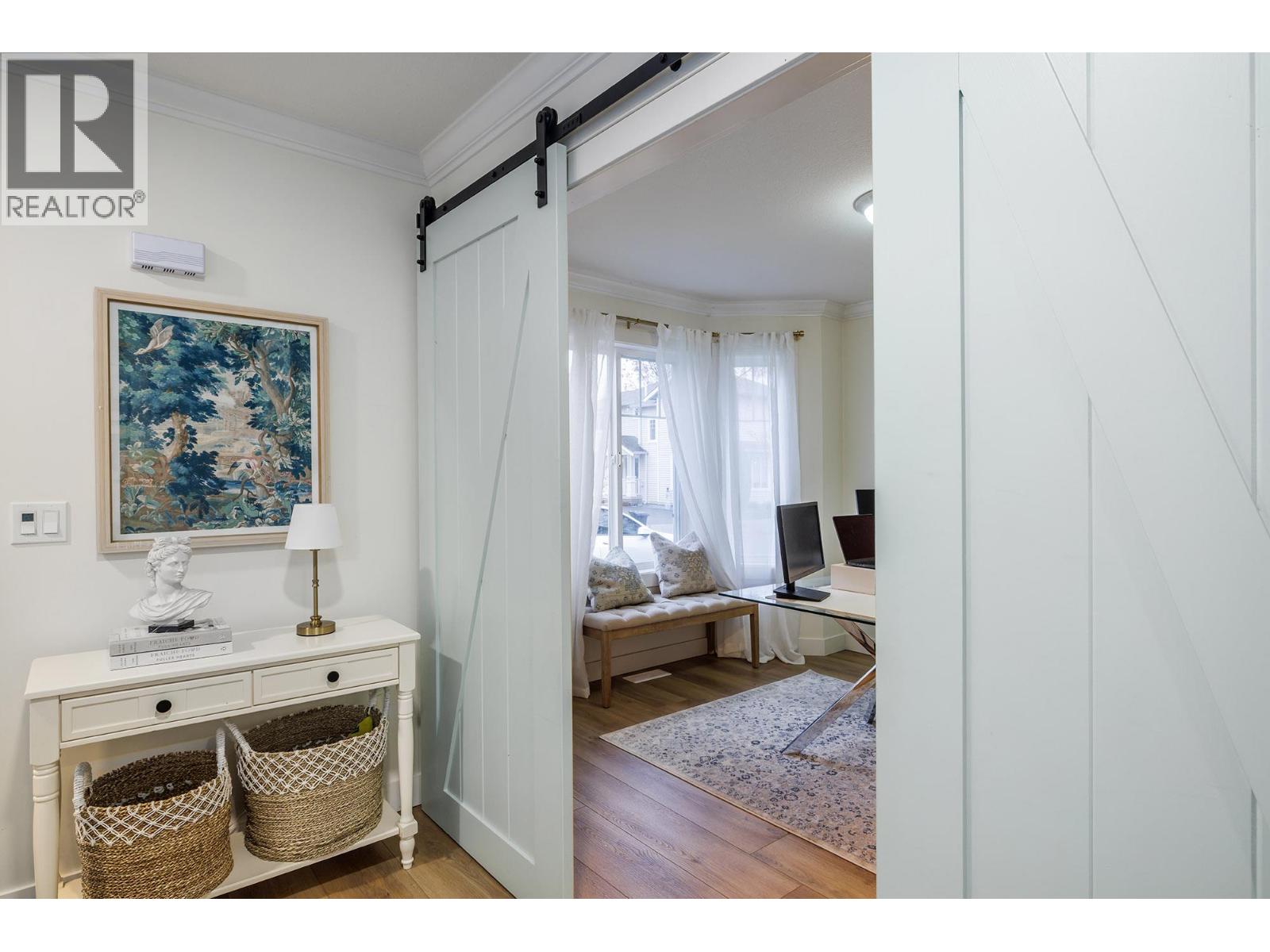 413 665 Cook Road, Kelowna