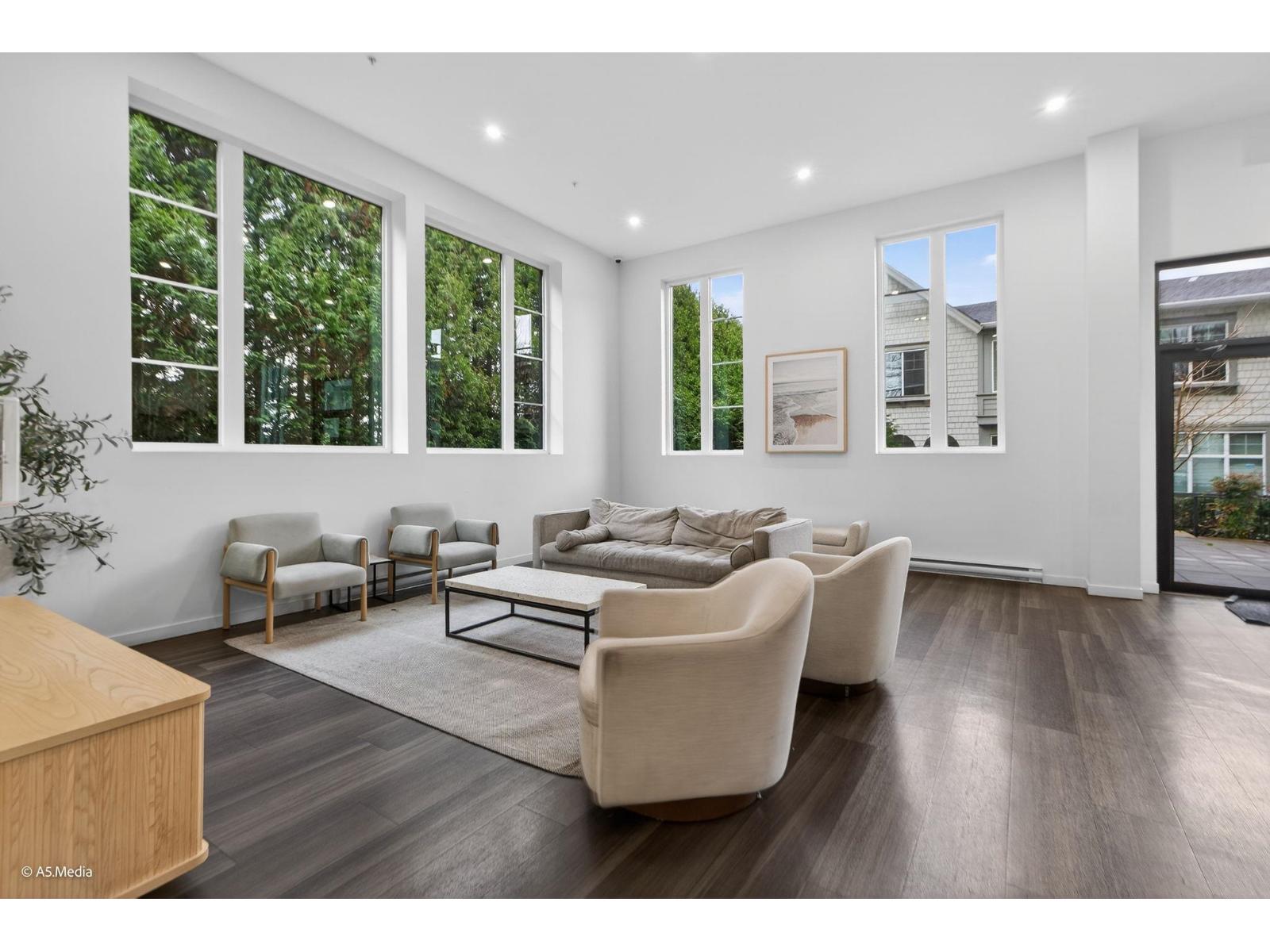 416 13623 81A AVENUE, Surrey