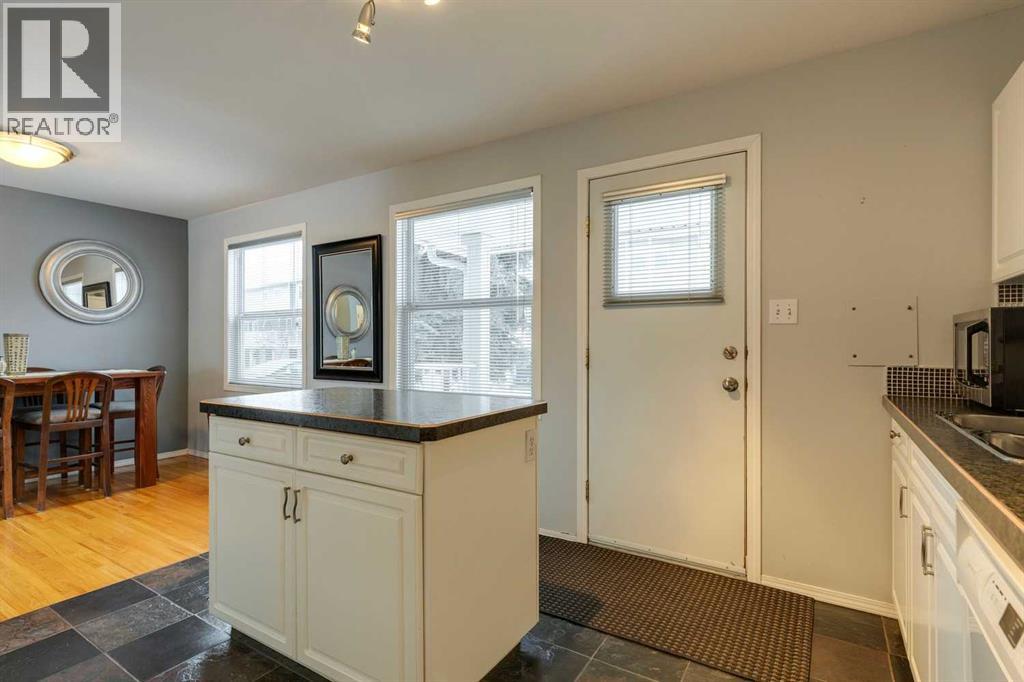 Single Family House for Sale in  Regal Park NE Renfrew Calgary 