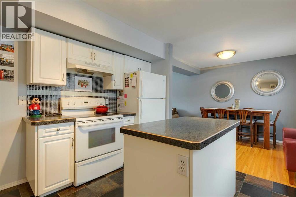 Single Family House for Sale in  Regal Park NE Renfrew Calgary 