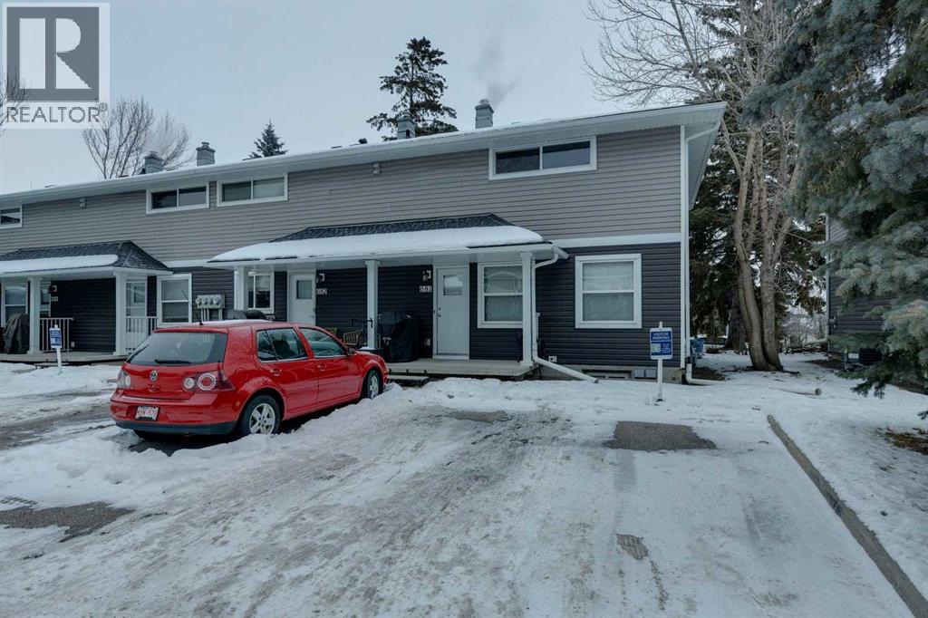 Single Family House for Sale in  Regal Park NE Renfrew Calgary 