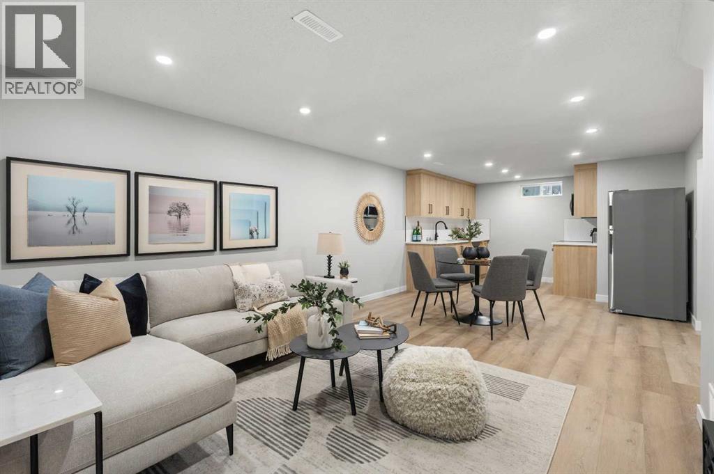 Single Family House Bungalow for Sale in  Hunterfield Road NW Huntington Hills Calgary 