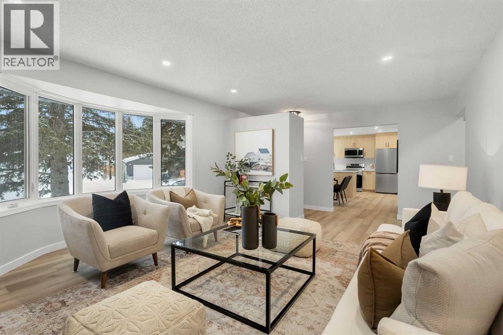 Single Family House Bungalow for Sale in  Hunterfield Road NW Huntington Hills Calgary 