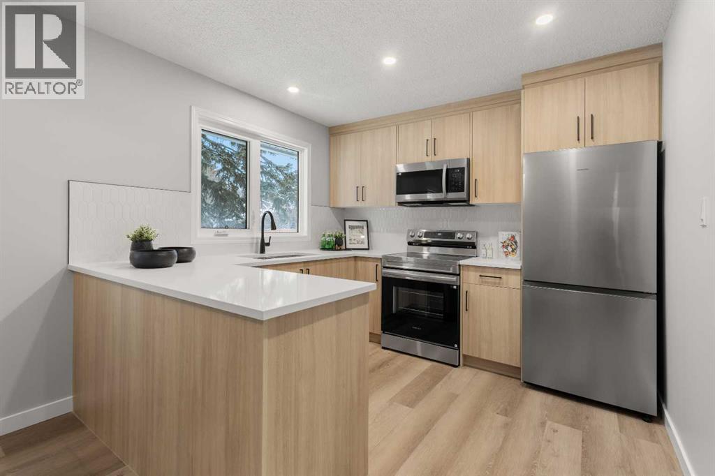 Single Family House Bungalow for Sale in  Hunterfield Road NW Huntington Hills Calgary 