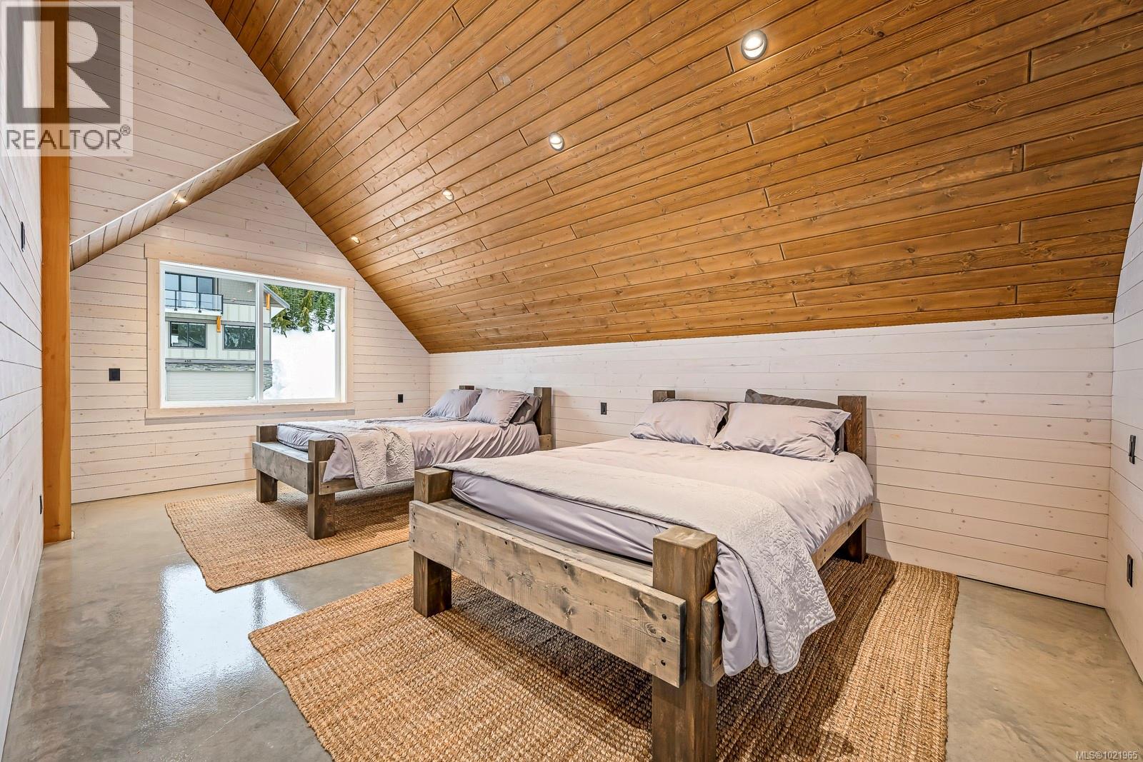 455 ARROWSMITH Ridge, Courtenay