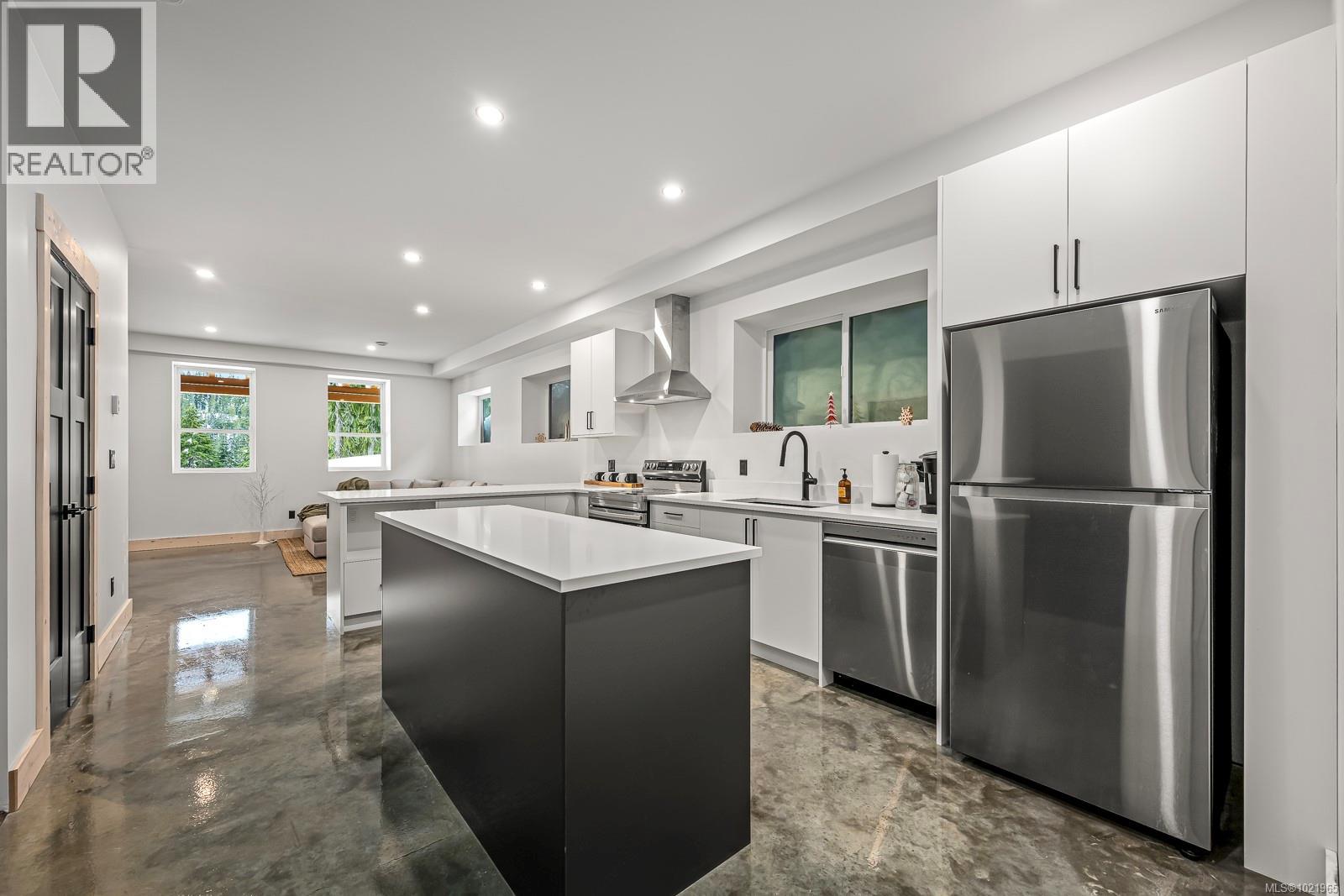 455 ARROWSMITH Ridge, Courtenay