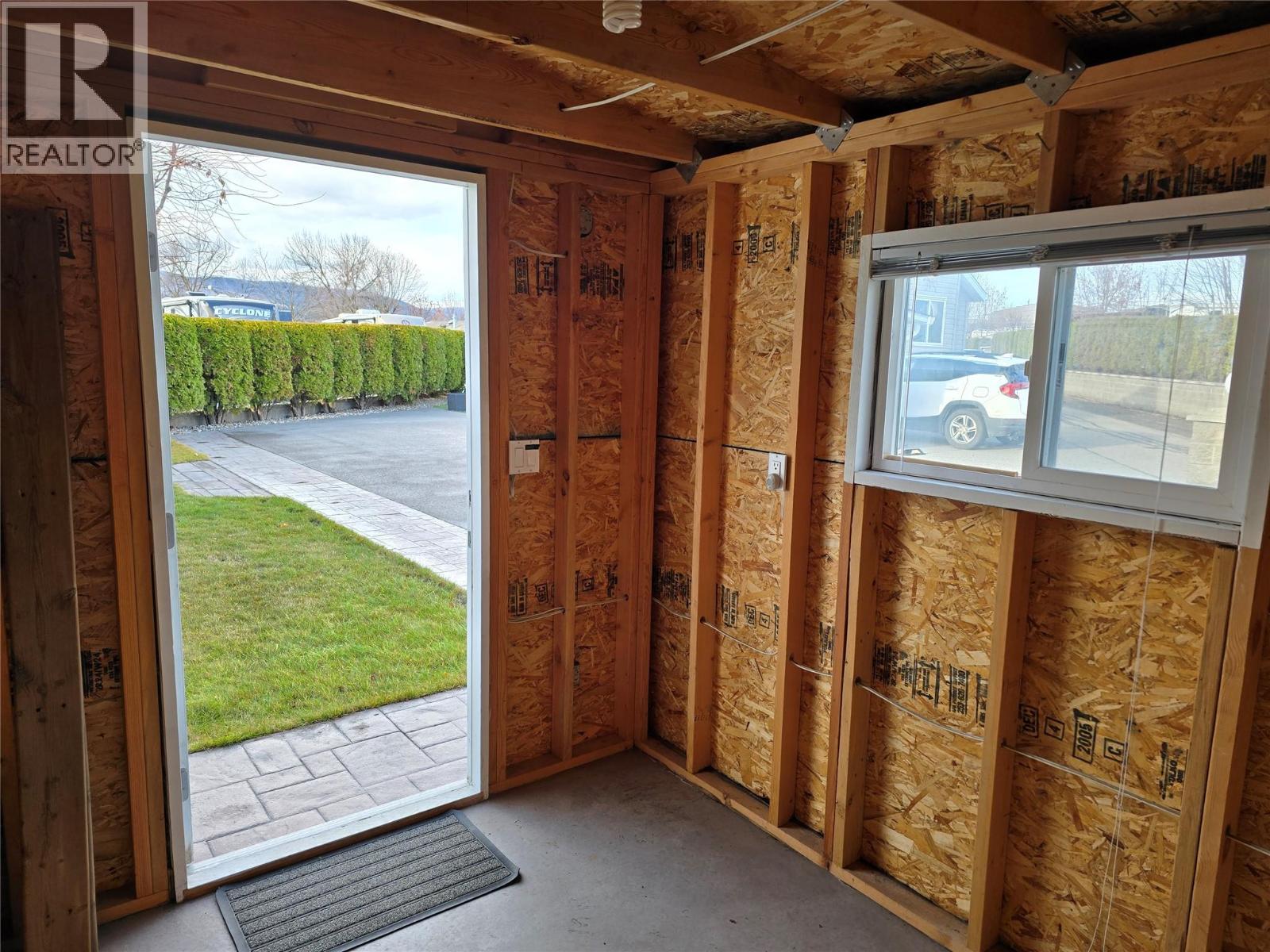 113 8000 Highland Road, Vernon