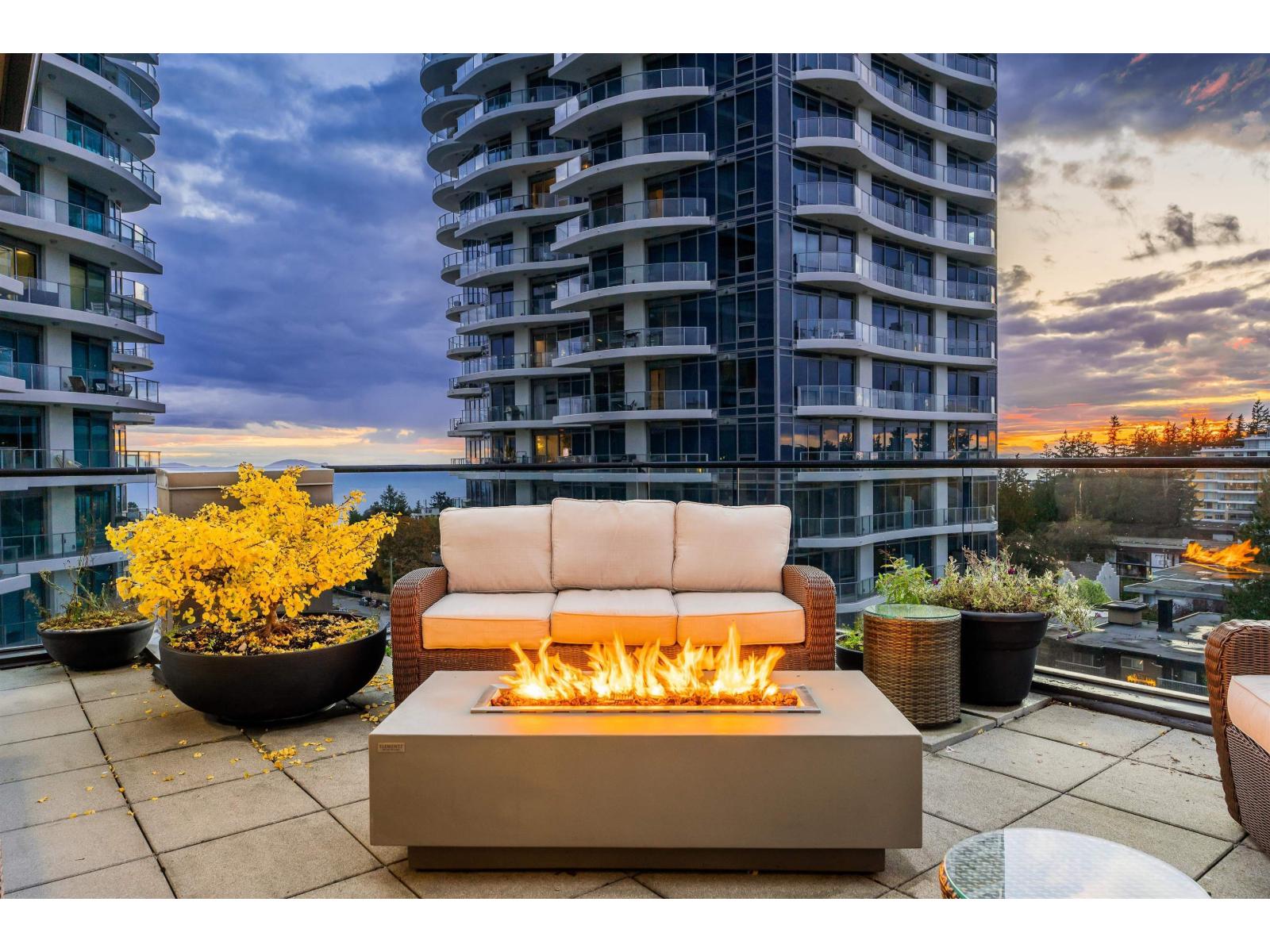 PH801 1551 FOSTER STREET, White Rock