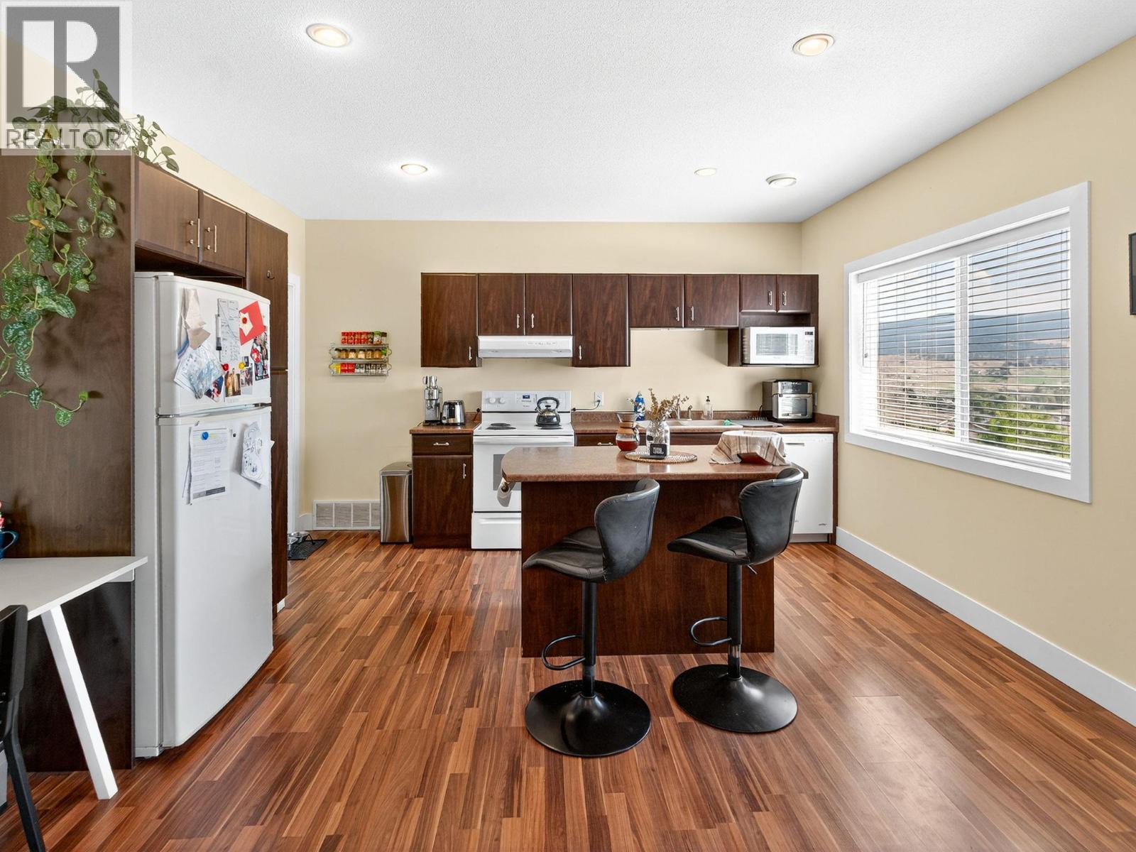  1365 Nishi Court, Kelowna