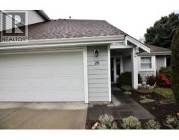 28 1853 Parkview Crescent, Kelowna