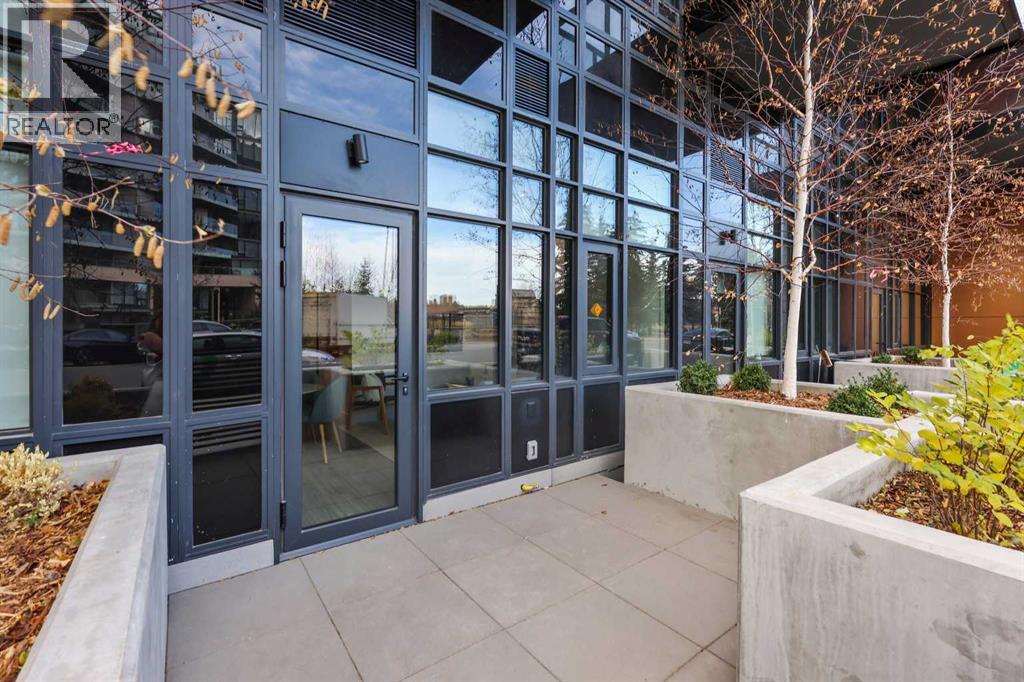 Single Family House for Sale in    Avenue SW Eau Claire Calgary 