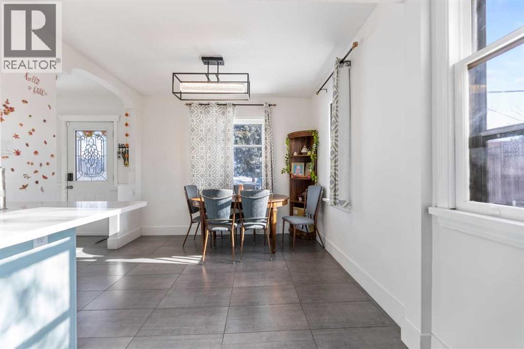 Single Family House Bungalow for Sale in  Summit Street SW Scarboro Calgary 