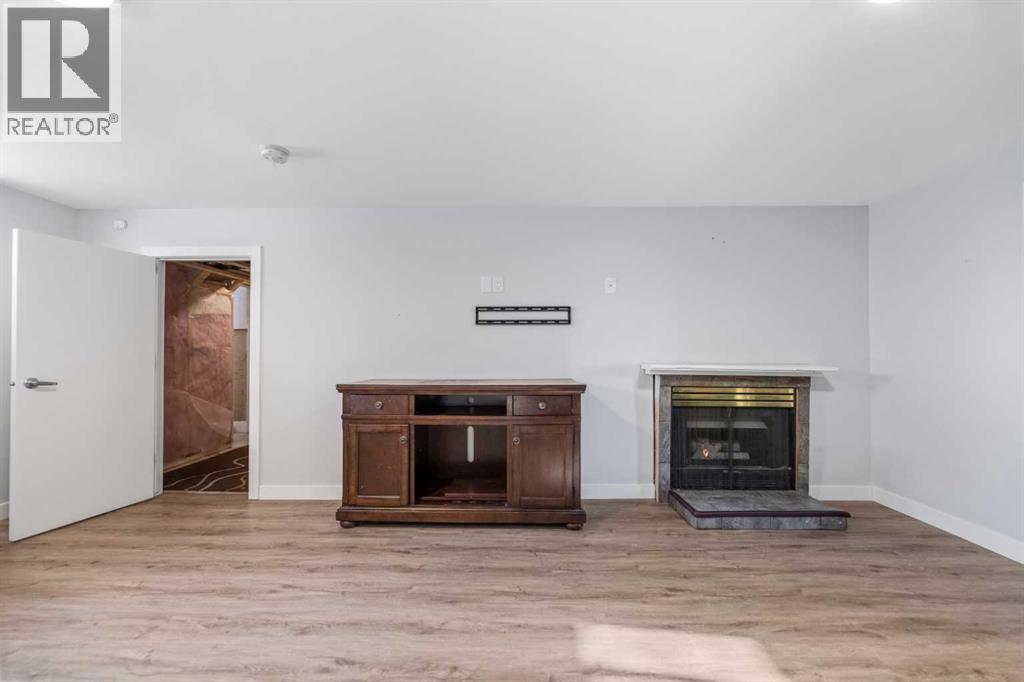 Single Family House Bungalow for Sale in  Summit Street SW Scarboro Calgary 