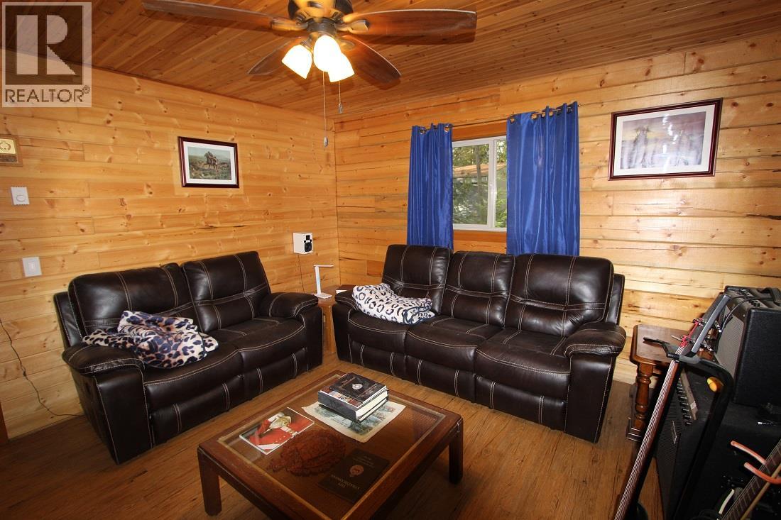 7629 Mountain Drive, Anglemont