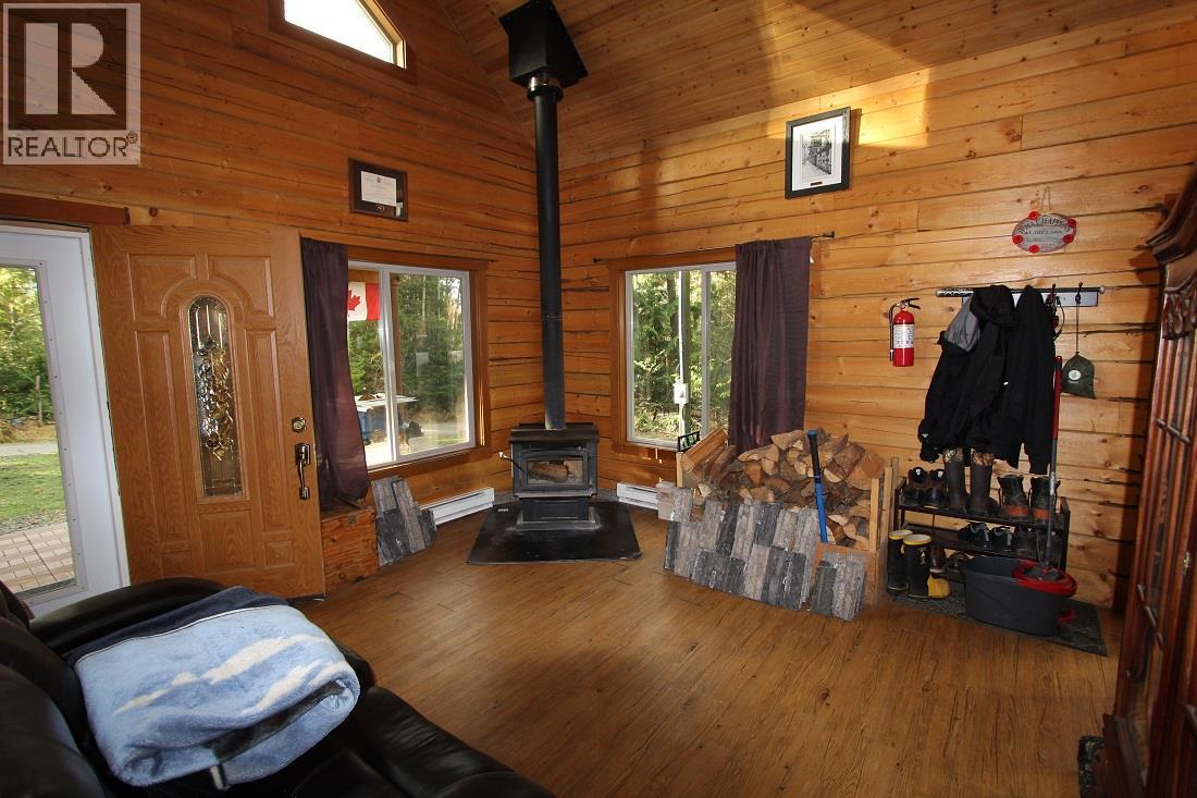 7629 Mountain Drive, Anglemont