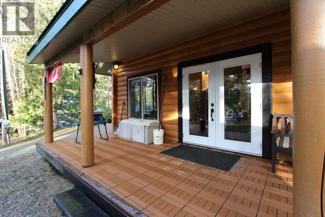 7629 Mountain Drive, Anglemont