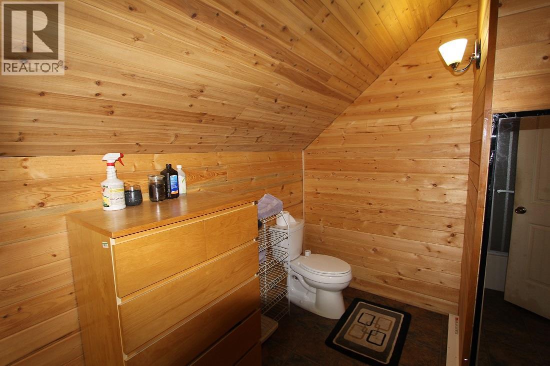 7629 Mountain Drive, Anglemont