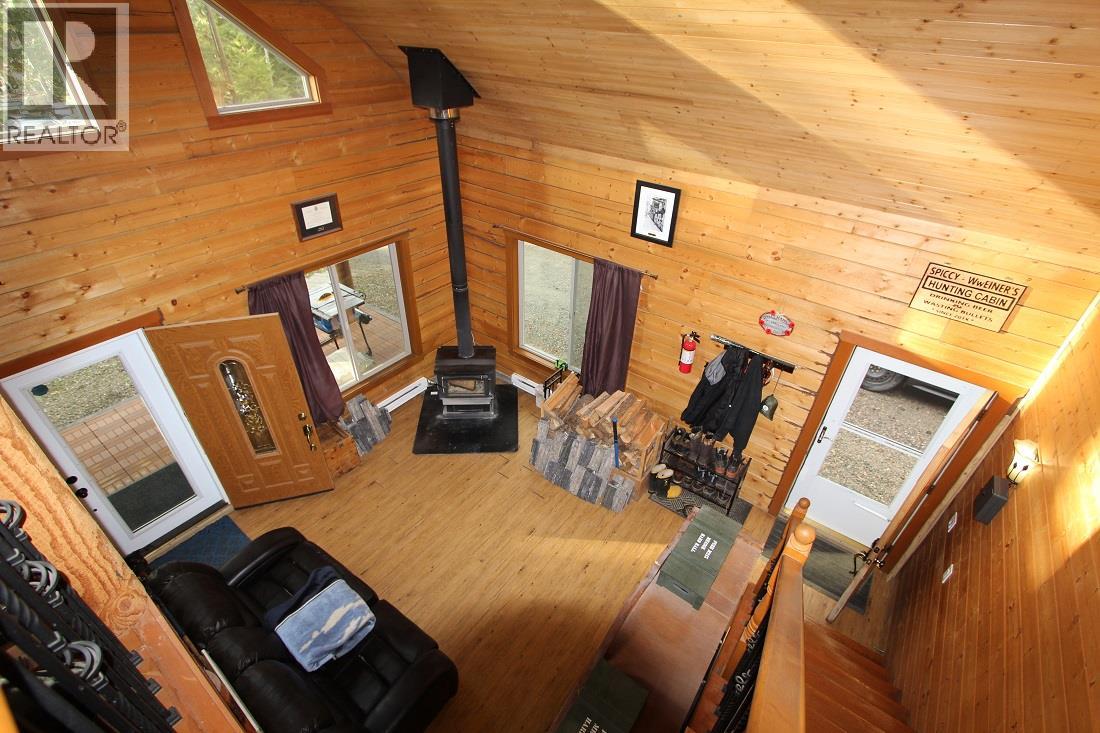 7629 Mountain Drive, Anglemont