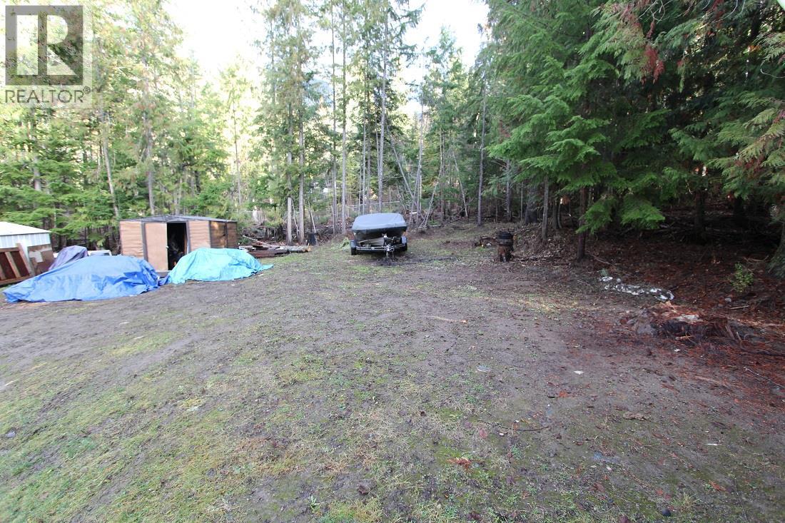 7629 Mountain Drive, Anglemont