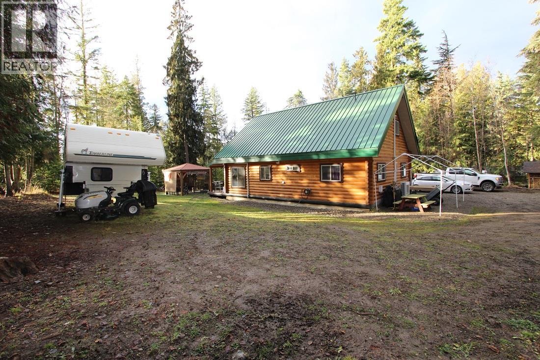 7629 Mountain Drive, Anglemont