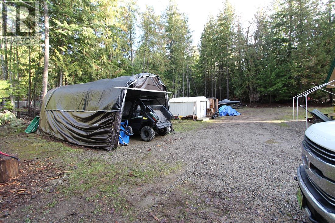 7629 Mountain Drive, Anglemont