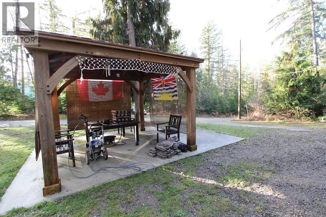 7629 Mountain Drive, Anglemont