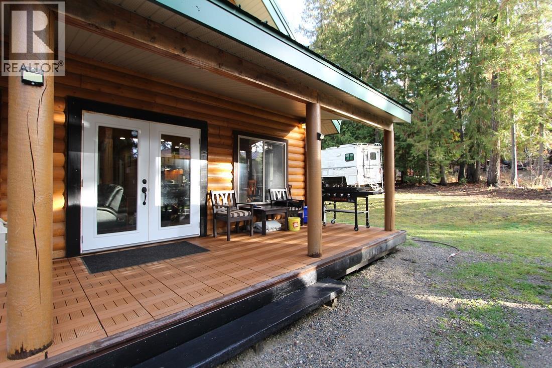 7629 Mountain Drive, Anglemont