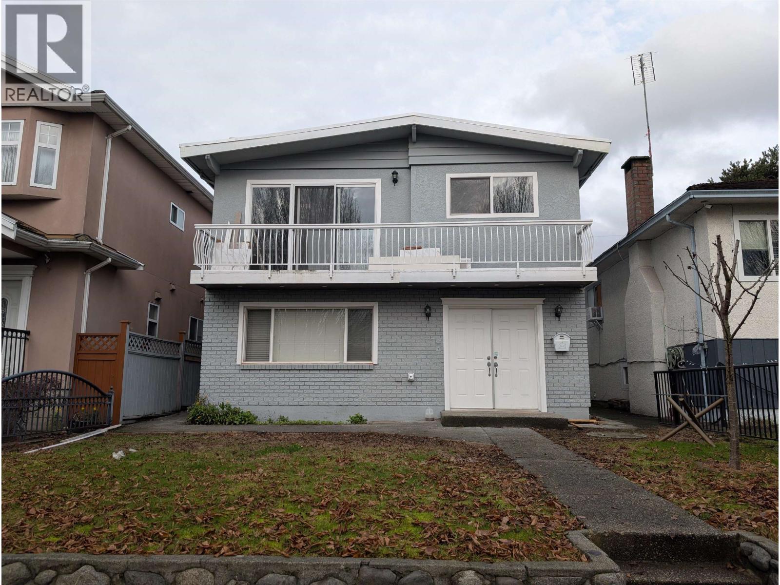 2BED 1XXX E 64 AVENUE, Vancouver