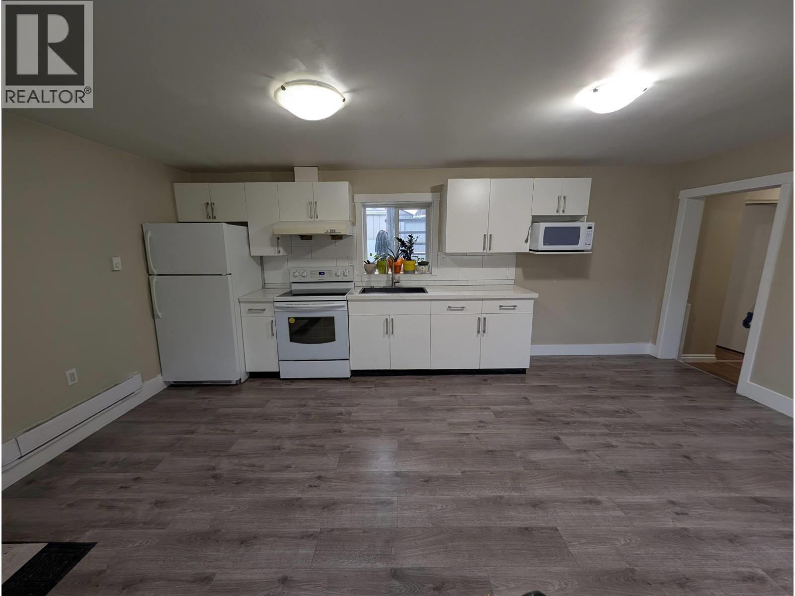 2BED 1XXX E 64 AVENUE, Vancouver