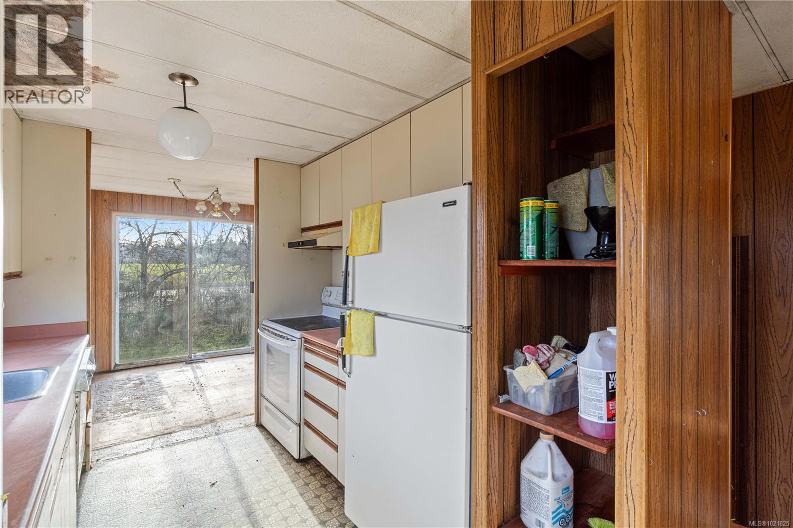 792 Reid Rd, Parksville