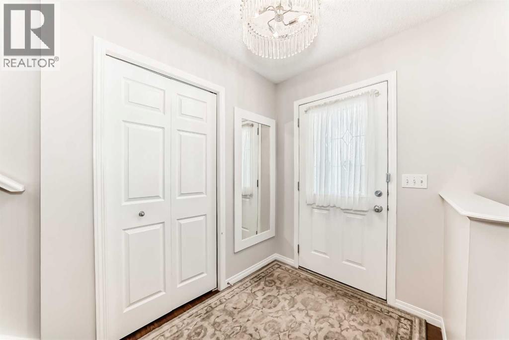 Single Family House for Sale in  Evansmeade Close NW Evanston Calgary 