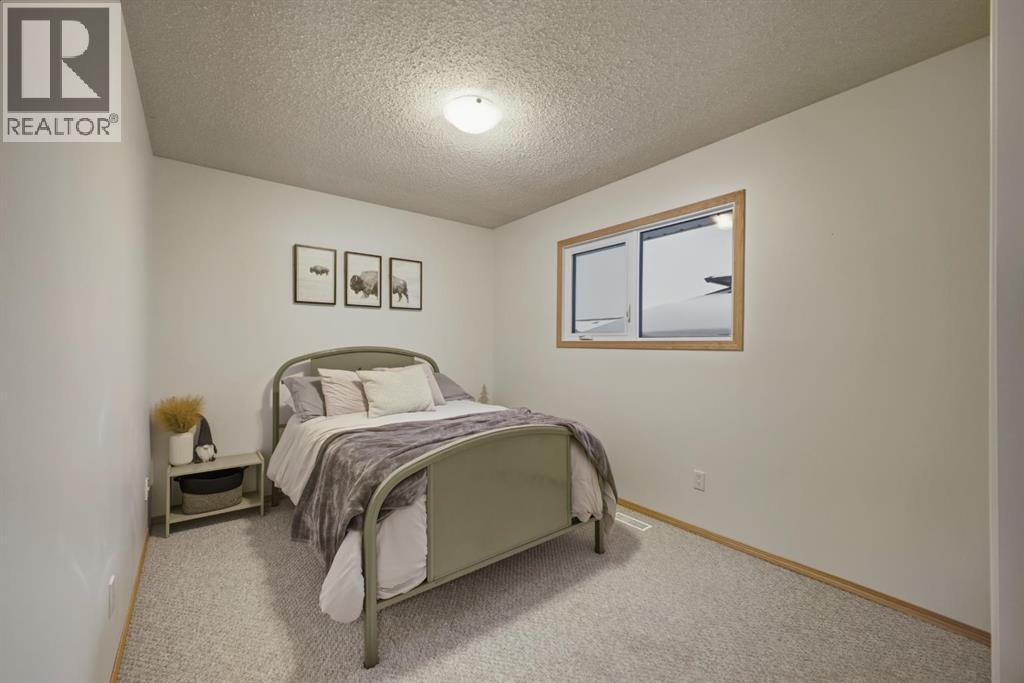 3725 50A Avenue Crescent, Innisfail