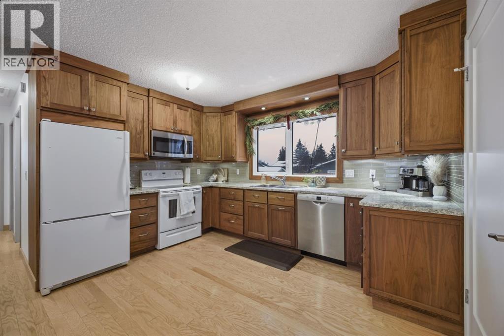 3725 50A Avenue Crescent, Innisfail