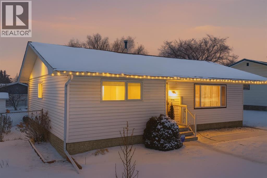 3725 50A Avenue Crescent, Innisfail