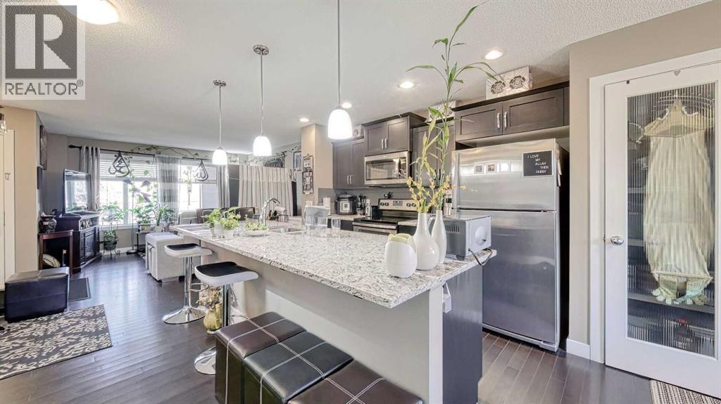 Single Family House for Sale in  Evanston Drive NW Evanston Calgary 