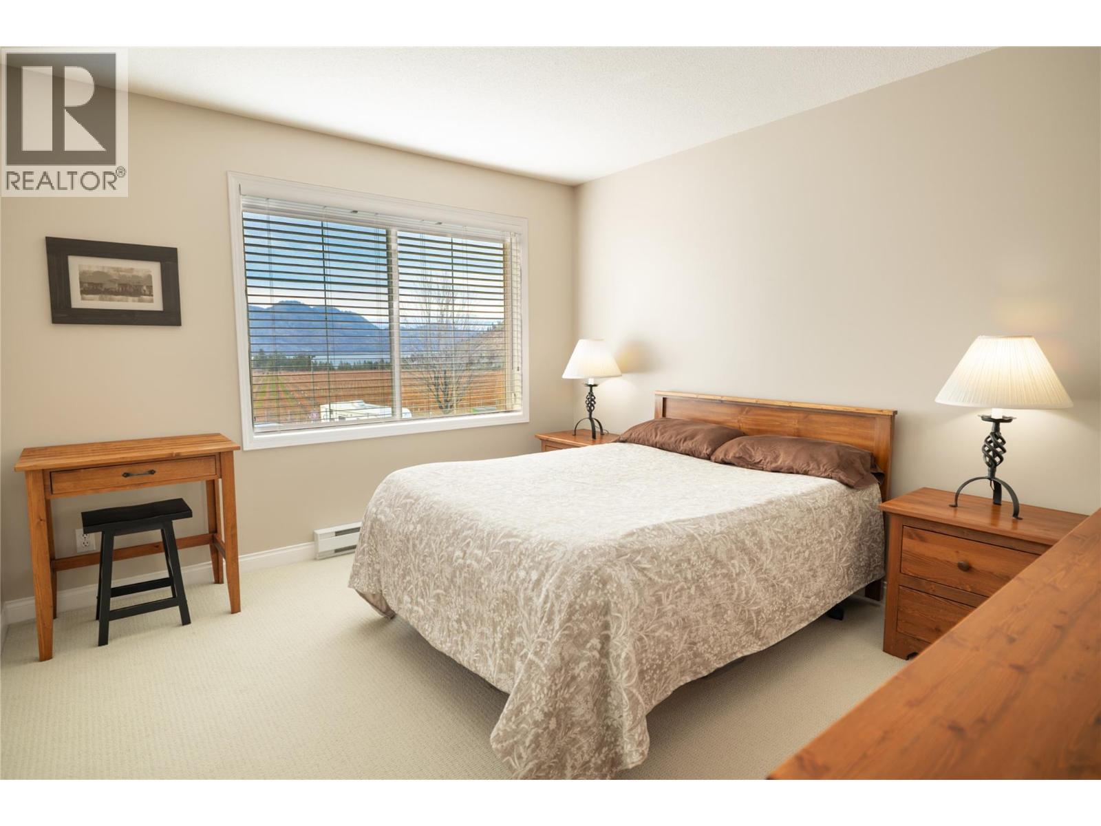 211 3870 BROWN Road, West Kelowna