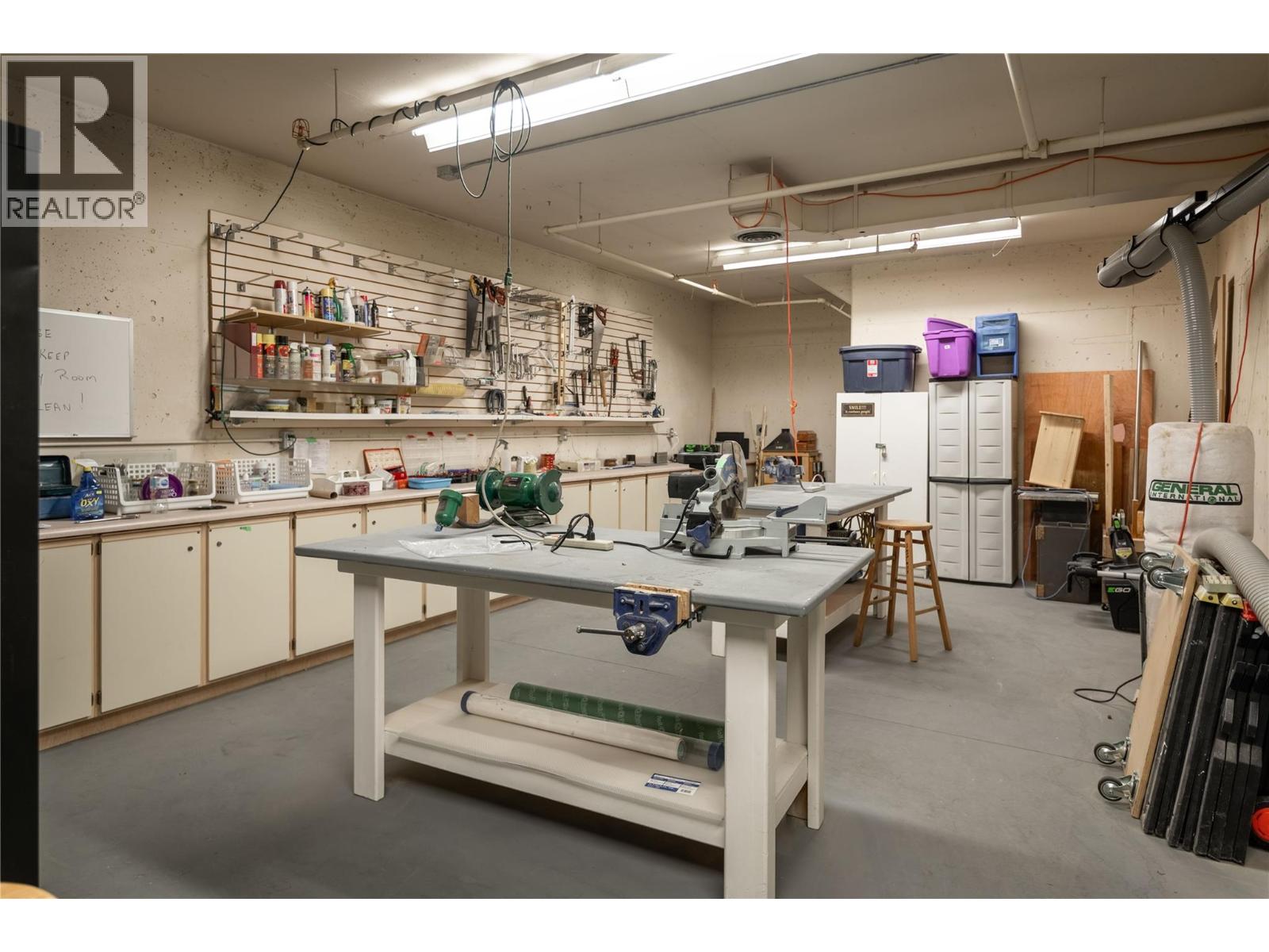 211 3870 BROWN Road, West Kelowna