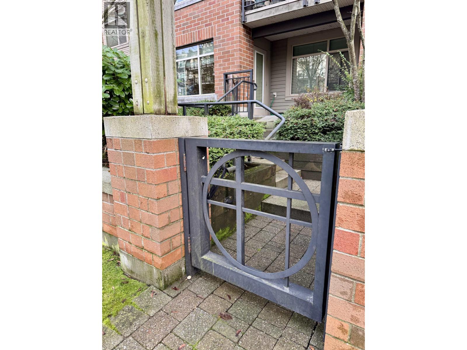 129 9288 ODLIN ROAD, Richmond