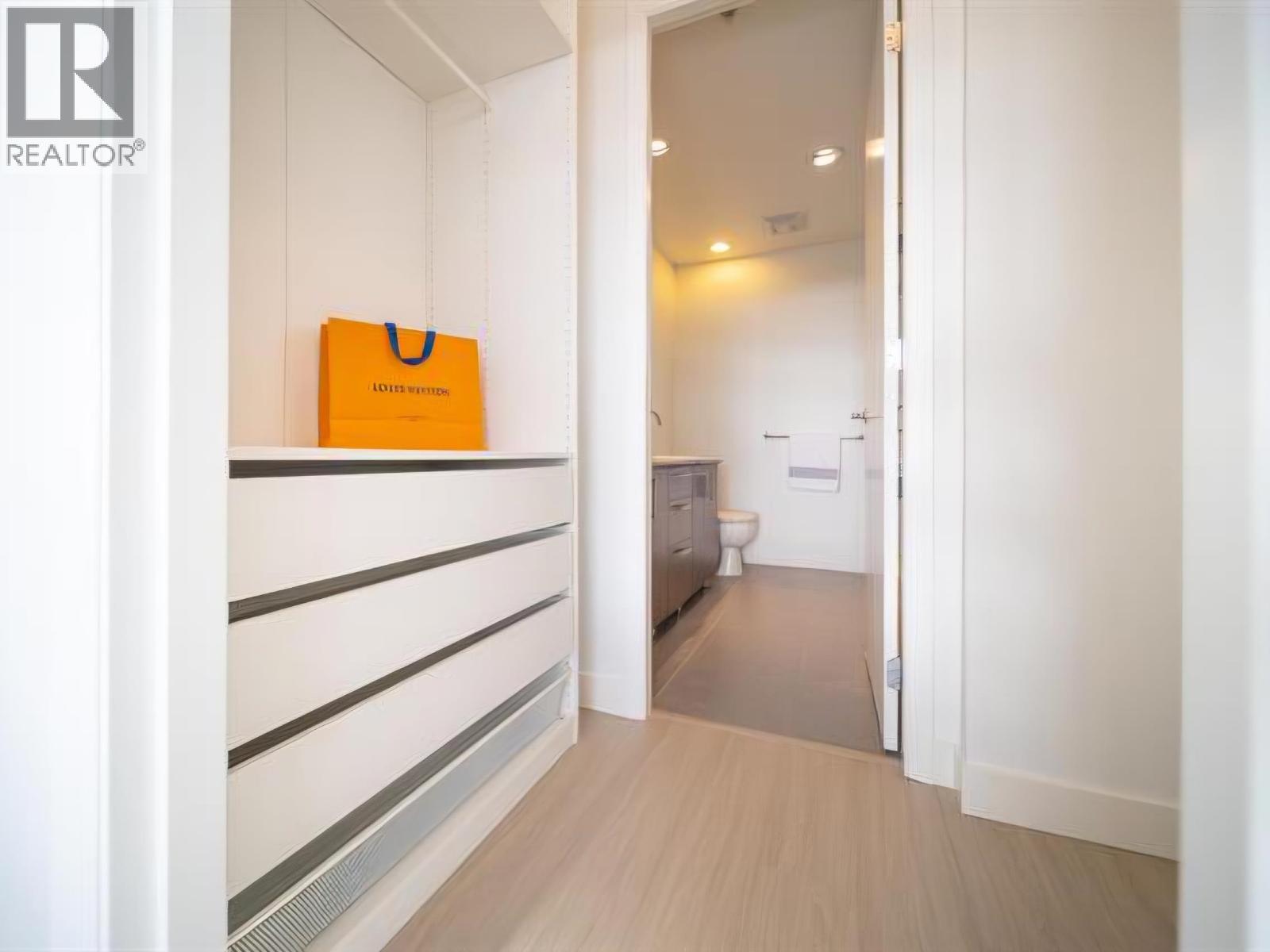 2801 2345 MADISON AVENUE, Burnaby